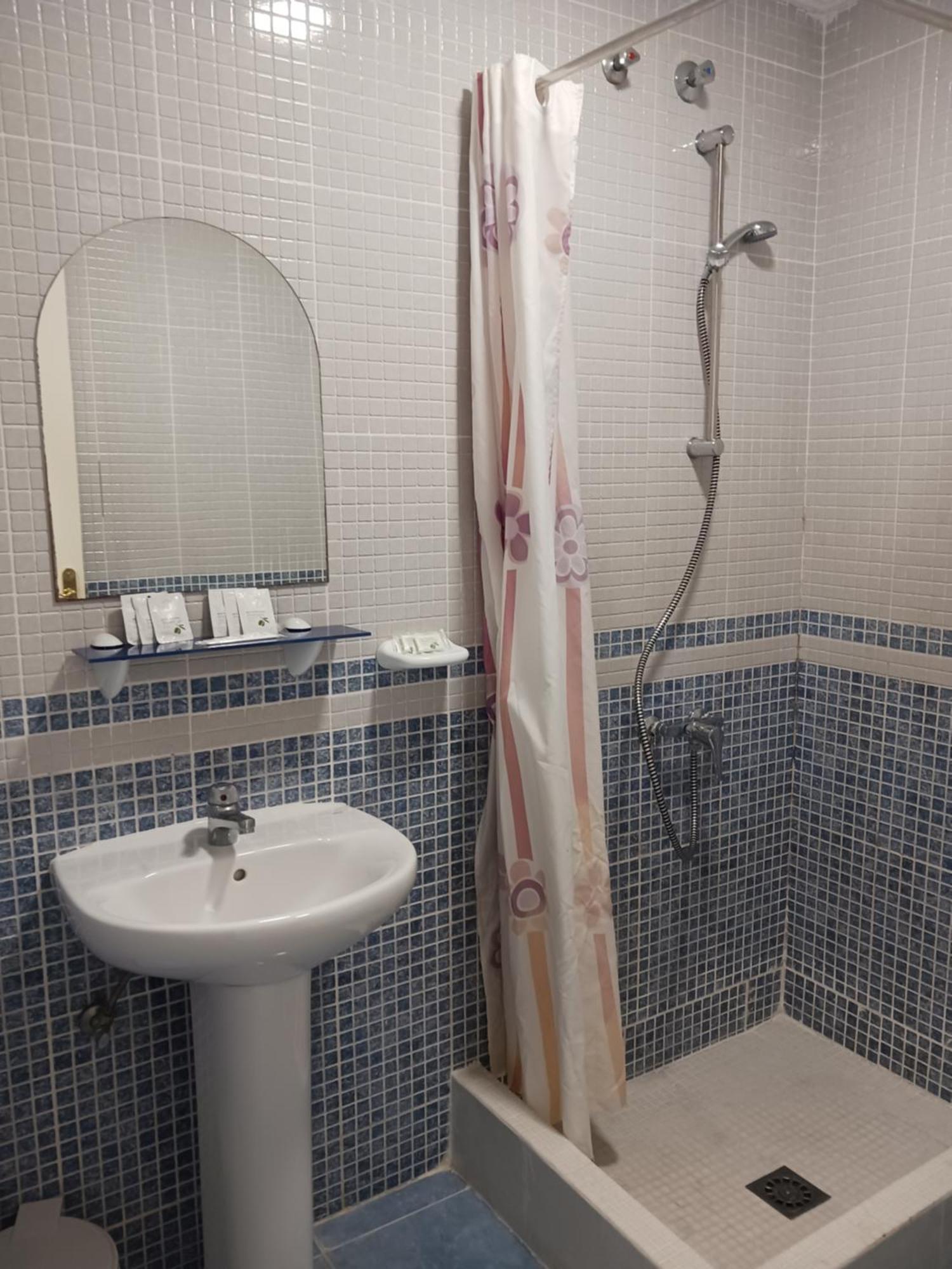 Hotel Manantiales Торремолинос Экстерьер фото