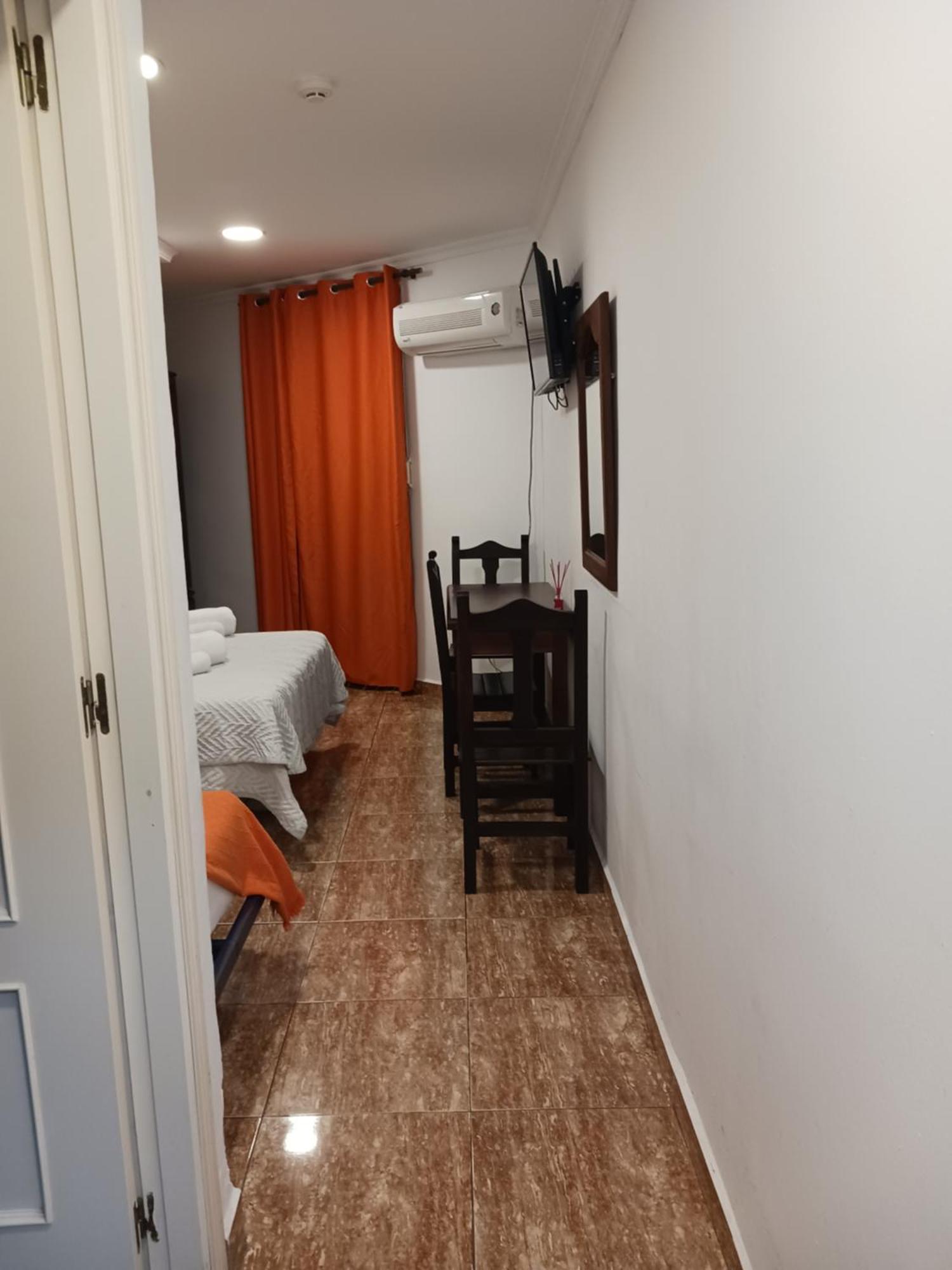 Hotel Manantiales Торремолинос Экстерьер фото