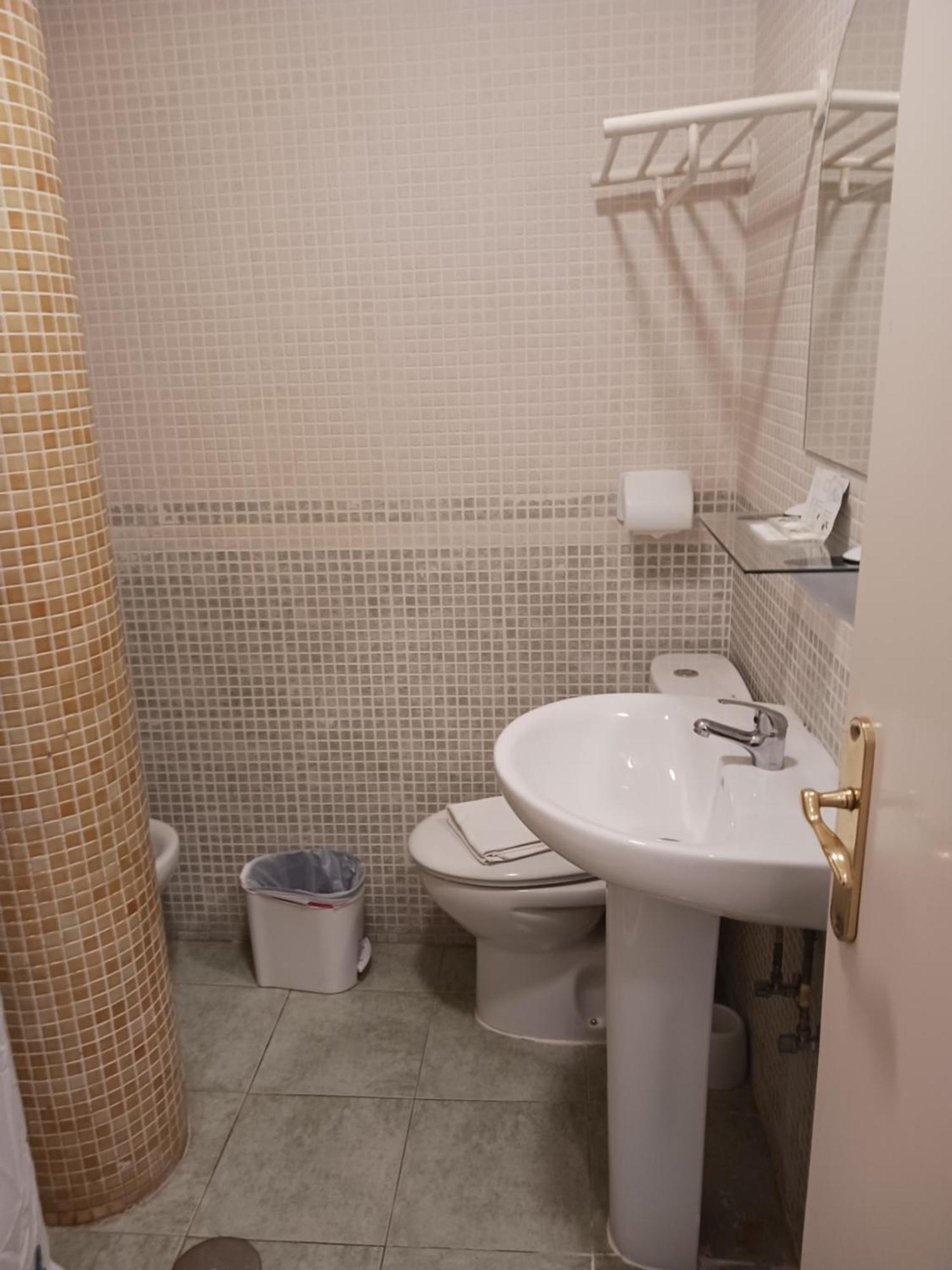 Hotel Manantiales Торремолинос Экстерьер фото